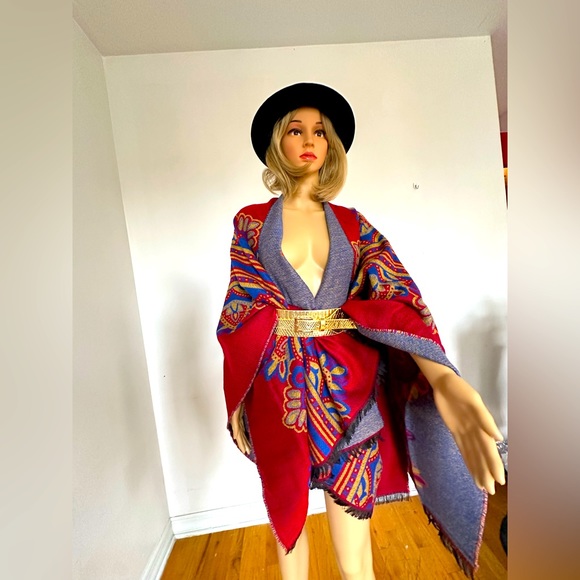 Floral Print Shawl, - Picture 12 of 16